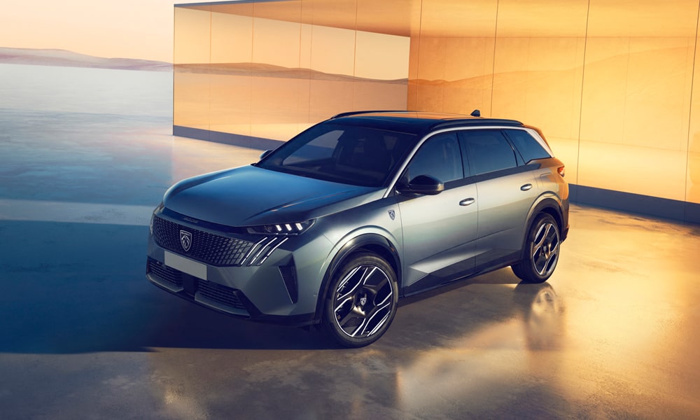 Peugeot 5008 Araç İncelemesi 2025 1